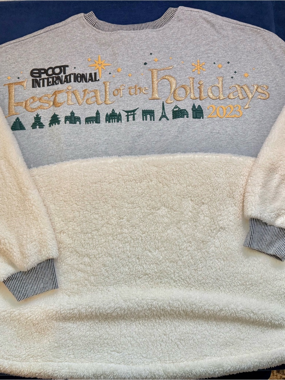 Disney Spirit Jersey EPCOT Festival of the Holidays 2023 Sherpa XL NWOT